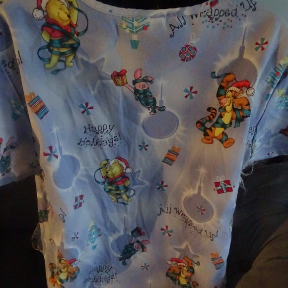 WINNIE THE POOH CHRISTMAS/HAPPY HOLIDAYS SCRUB TOP - Picture 2 of 2